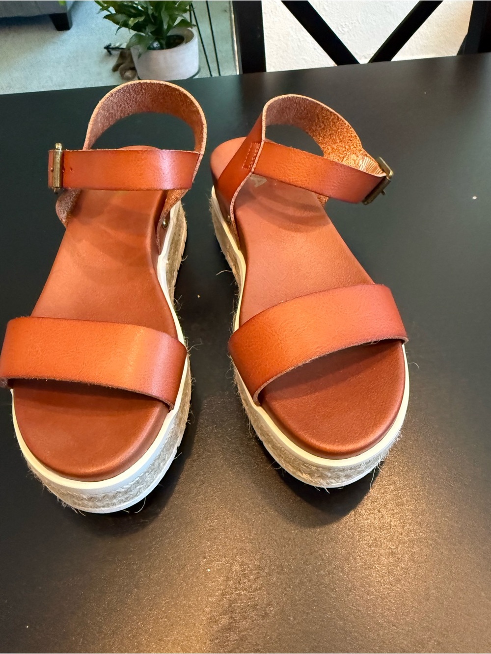 MIA Women's Cognac Brown Platform Sandals Size 6.5 - Picture 2 of 7